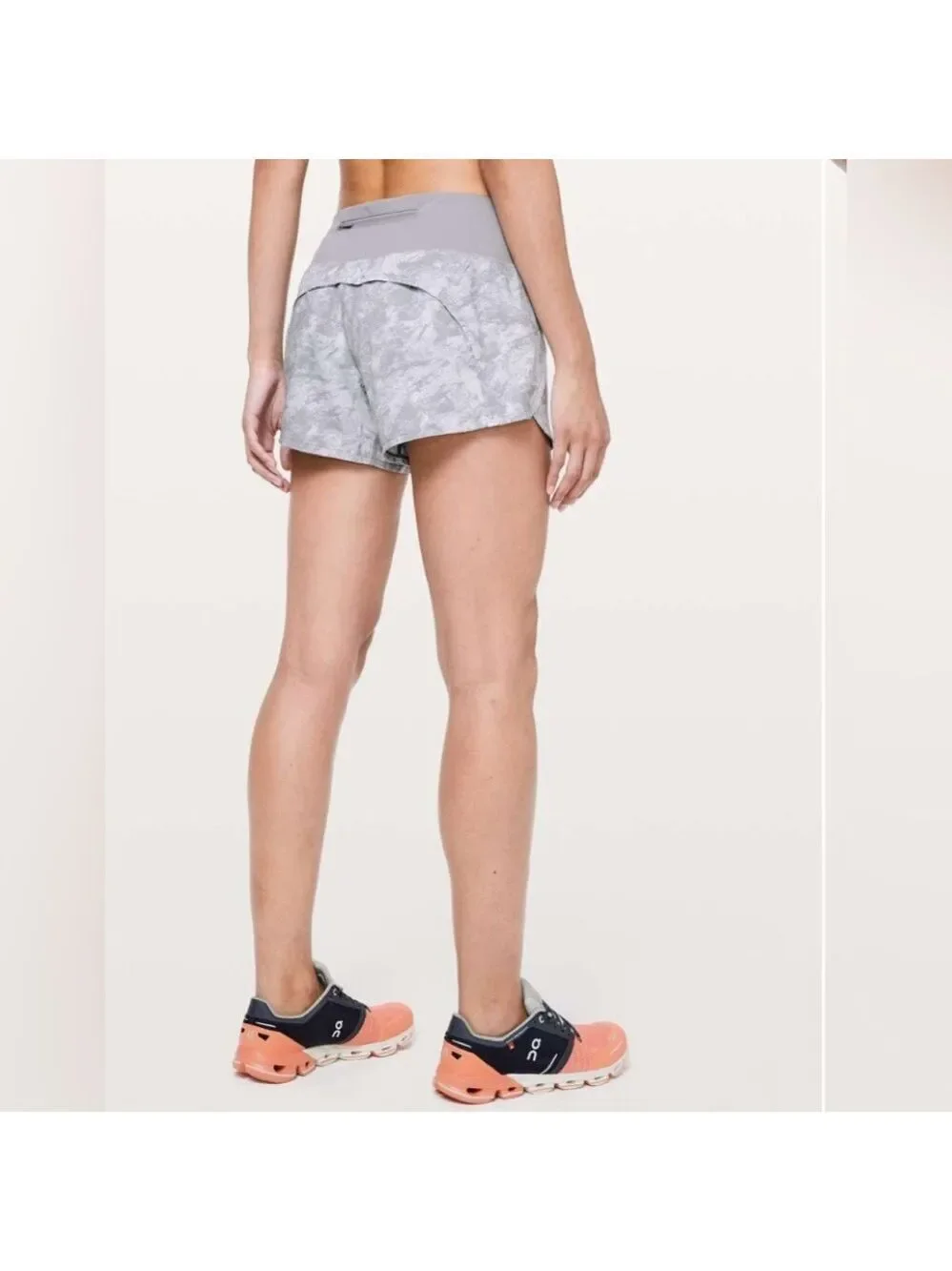 Lululemon Run Times Short II 4” Inseam Low Rise Washed Marble White Grey SZ 12
